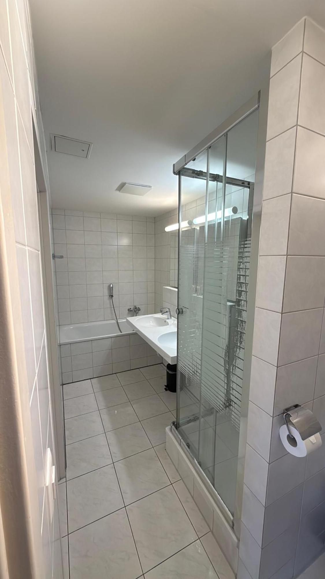 Hitrental Stauffacher Apartments Zurich Exterior photo